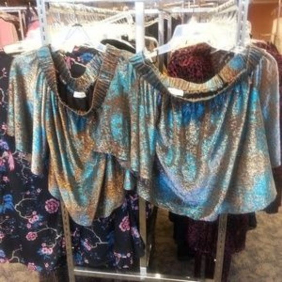 Sugarlips metallic blue bronze flowy off-the-shoulder top sz S - Picture 6 of 8